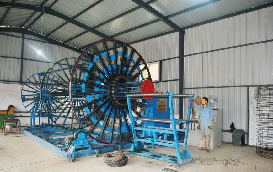 排水管全自動滾焊機(jī)實(shí)際操作間